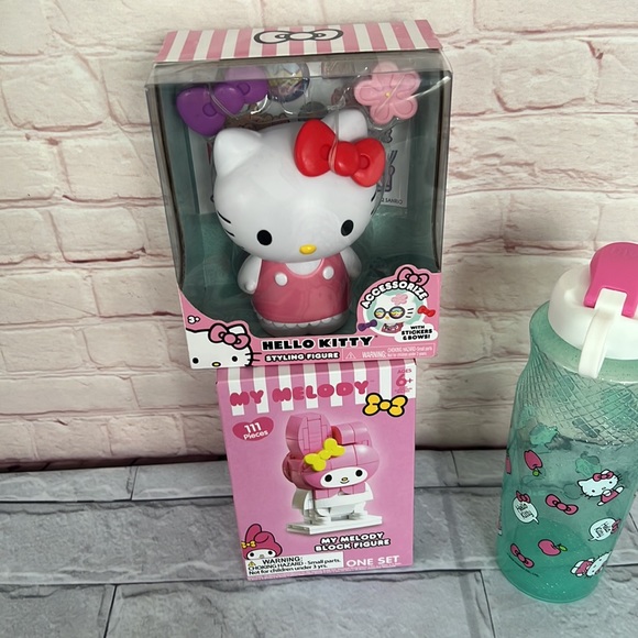 Hello kitty bundle of 7 pieces - Picture 5 of 5